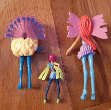 pink kombinezon: Winx barbie lutkice - barbi lutka . Cena za komad. Neke su za — 2