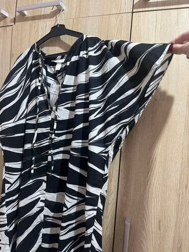 Haljine: H&M M (EU 38), bоја - Šareno, Kratkih rukava — 4
