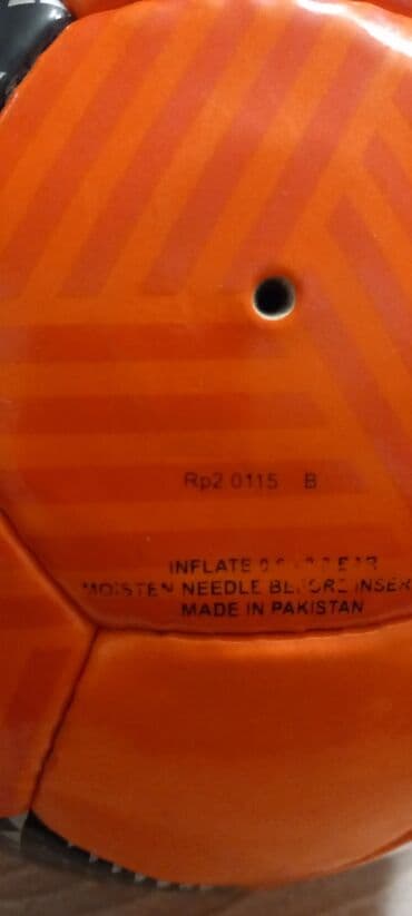 Rekviziti za vežbanje: Umbro lopta Novi Beograd blok 62 .Nova ne korišćena — 4