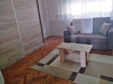 stanovi na prodaju ub: 100 kv. m, 3 sobe — 9