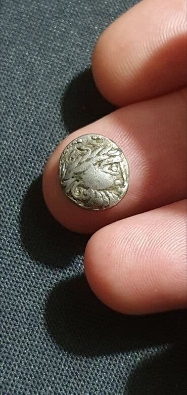 album za kovanice gde kupiti: Celtic silver Drachm Zeus - horse styled after Philip II 100BC Avers — 4