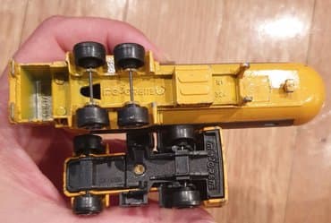 marble run igracka: ﻿MAJORETTE cisterna kamion igracka automobilcic. Pise tractor — 2