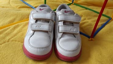 dečije patike za devojčice: Original NIKE patike u perfektnom stanju! Broj 27 — 3
