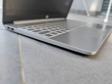 Laptop i Netbook računari: AMD FX, 8 GB OZU, 15.6 " — 7