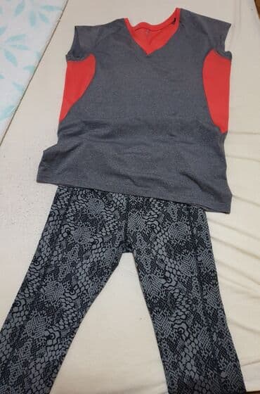 decathlon zenski sorcevi: Decathlon, S (EU 36), Likra, bоја - Siva — 1