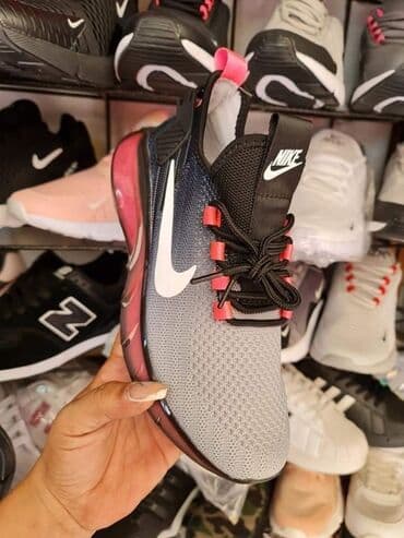 zenska obuca broj 35: Nike, 38, bоја - Šareno — 18