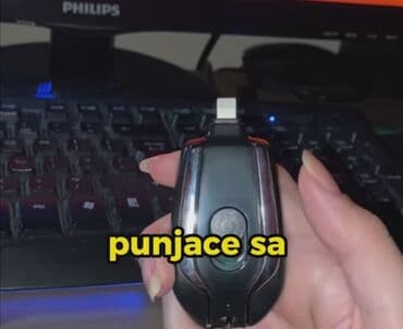 polovni telefoni pancevo: Privezak Punjač za mobilni telefon
Nov. U svojoj kutiji
 Mirijevo — 14