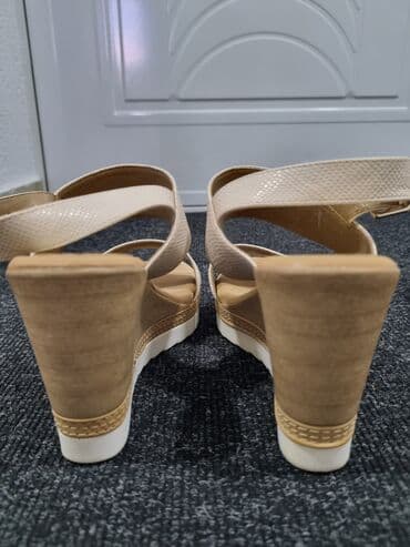 upaljaci sa slikom: Sandale, 37 — 4