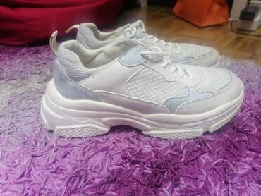 balenciaga patike triple s: 40, bоја - Bela — 1