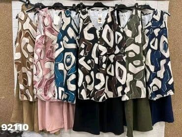 crni elegantni kombinezoni: Adl, 3XL (EU 46), Cvetni, bоја - Šareno — 1