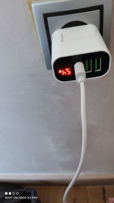 mini klime za sobu cena: Adapter za USB sa LCD ekranom boja bela i crna — 4