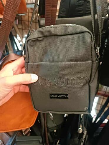lakovane torbe zenske: Muška torba, Calvin Klein, Materijal: Lakovana koža — 3