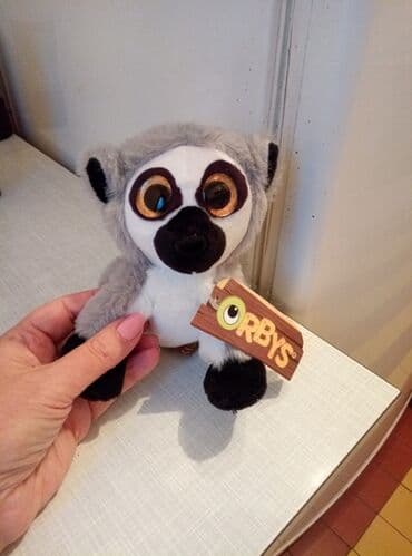 veliki spricevi cena: Nov lemur sa etiketom, dobijen na poklon, sa velikim sjajnim ocima — 3
