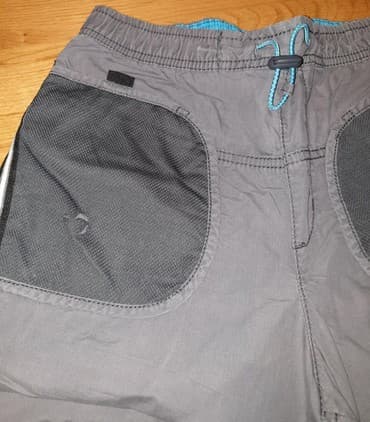 crni sorc za fizicko: Lc Waikiki, Bermude, 152-158 — 2