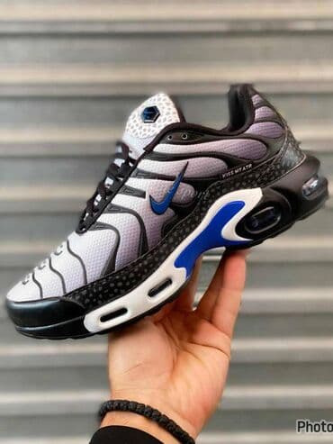 parfemi po brojevima: Patike, Nike, veličina - 46 — 10
