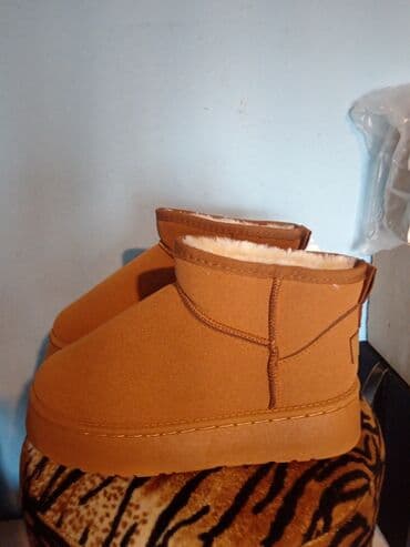 Ženska obuća: Ugg čizme, bоја - Braon, 37 — 1