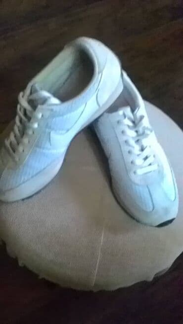 grubin ušće: Patike, Nike, veličina - 40 — 3