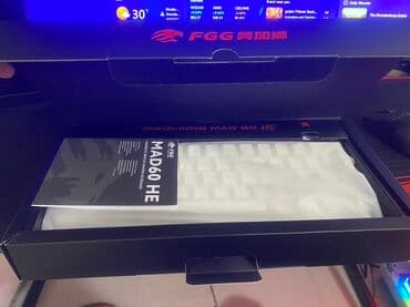Tastature: FGG Mad 60 HE 0.01odaziv i 8khz magnetna svič tastatura. Kompaktna — 5