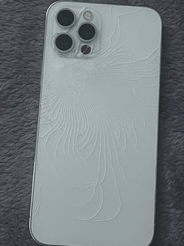 Ostali mobilni telefoni: IPhone 13pro treba zamena lcd i po zelji ledza sve funkcionise super