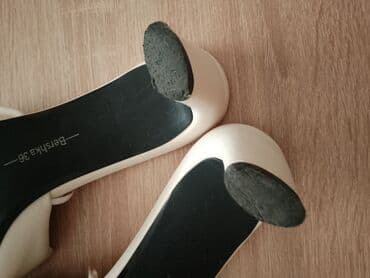 nivea kupka: Sandale, Bershka, 36 — 7
