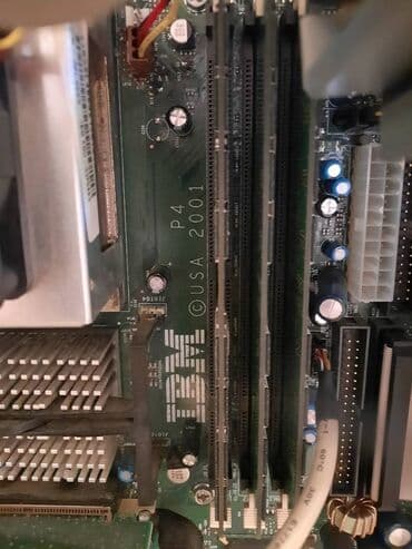 Desktop računari i radne stanice: Stari,retro IBM kompjuter,desktop racunar NetVista Nepoznato stanje — 8
