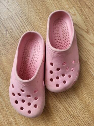 Papuče: Klompe, Crocs — 2