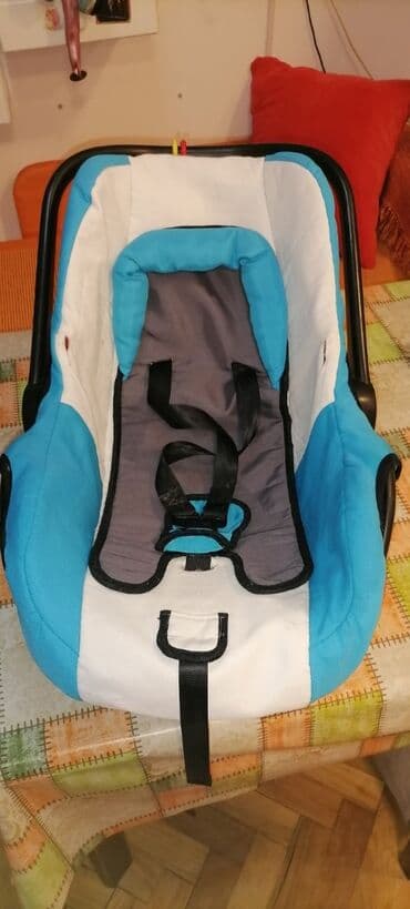 zastita za pojas za decu: AutoSedište ili nosiljka za malo dete do 13 kg. Kaiševi ispravni i — 6