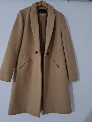 prsluci novi pazar: Stradivarius, M (EU 38), Jednobojni, Sa postavom — 3