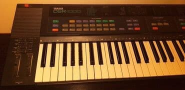 sintisajzer sa mikrofonom za decu: Yamaha DSR-1000 Prodajem besprekorno ocuvanu i ispravnu klavijaturu — 1