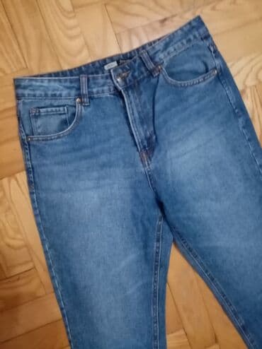 suknja sorc stradivarius: Stradivarijus
MOM
38 velicina
Jednom obučene.
Nemaju oštećenja — 4