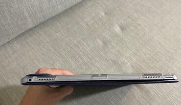 mali sporet sa dve ringle i rernom cena: IPad Pro 12.9 2gen  Očuvan je i kao nov, vrlo malo korišćen! ! Od — 5