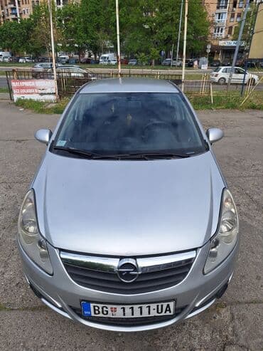 prednja kamera za auto: Opel Corsa: 1.3 l | 2010 г. 203600 km. Hečbek — 1
