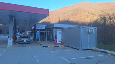 Poslovni prostor na prodaju: 15 kv. m — 2