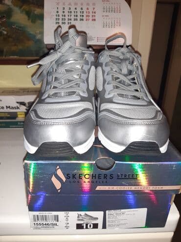 balenciaga patike triple s: Skechers, 40, bоја - Srebrna — 1