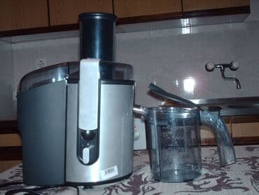 sokovnik i blender 2 u 1: Sokovnik hr 1861 philips •snaga od 700 w za ceđenje soka bez napora • — 1