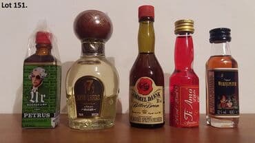 vino sa zlatnim listićima cena: Reklamne flašice mini bottles unučići čokanji fraklići 6. Kao sa slika — 5