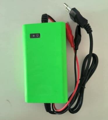 kamera za kombajn: Punjac akumulatora Ulazni napon: 110V -220V �Napon punjenja: 12V �DC — 1