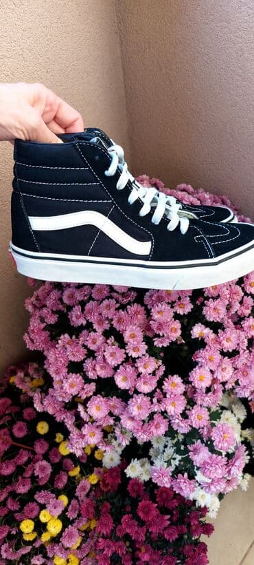 zenska obuca broj 35: Vans, 38.5, bоја - Crna — 2