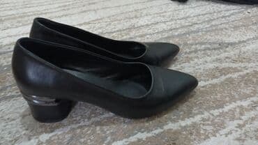 pantalone od vestacke koze: Salonke, 40 — 2