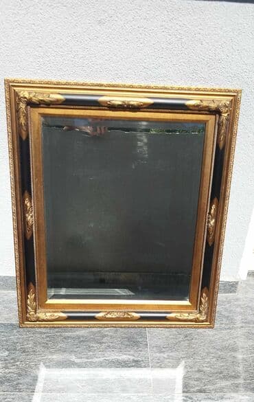 Ogledala: 60 x 70 cm, Upotrebljenо