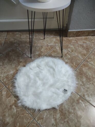 Carpets & Floor Mats: Carpet, Round, color - White — 2
