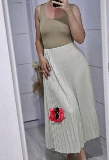 suknja sorc stradivarius: One size, Midi, bоја - Crna — 7