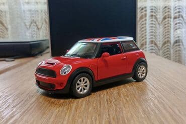legendarni automobili broj 1: Nov metalni model automobila Mini Moris. Otvaraju mu se vrata, može da — 3