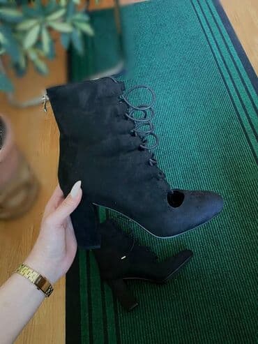 polovne balenciaga patike: Gležnjače, Catwalk, 40 — 1