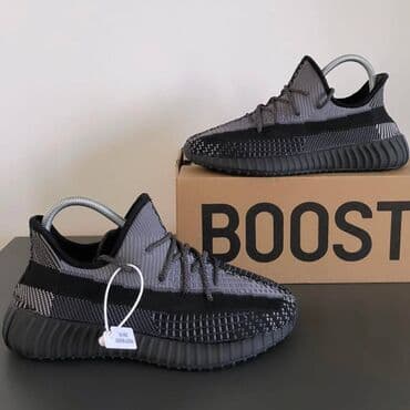 zara obuca velicine: Adidas Yeezy Boost 350 patike A klasa

Novo.
Brojevi 36 do 46 — 8