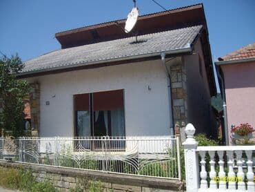 Nekretnine: 104 kv. m, 3 sobe — 18