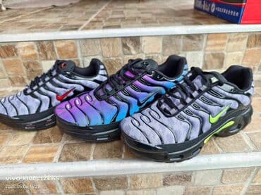 haljina zlatno bela ili crno plava: Patike, Nike, veličina - 46 — 4