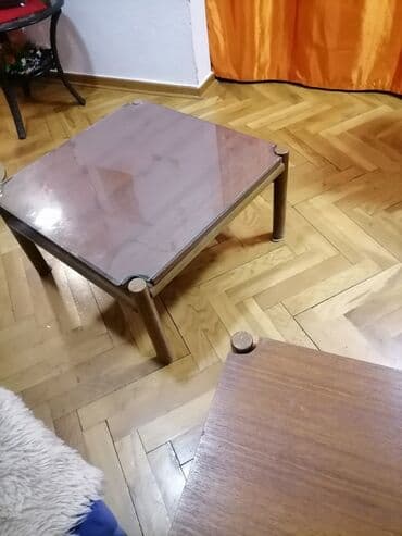 transformer sto: Stočić za dnevni ili. Ispravan. Oko 65/65/37. Ima dva ista. A — 1