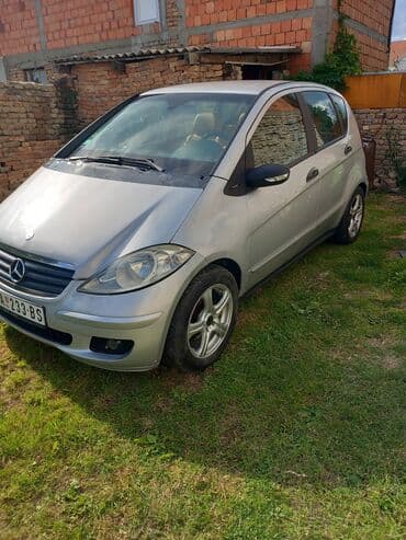 prednja kamera za auto: Mercedes-Benz A 180: 1.8 l | 2005 г. Hečbek — 6
