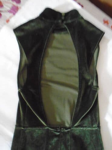 plišana haljina: Guess 2XS (EU 32), bоја - Maslinasto zelena, Večernji, maturski, Top (bez rukava) — 5